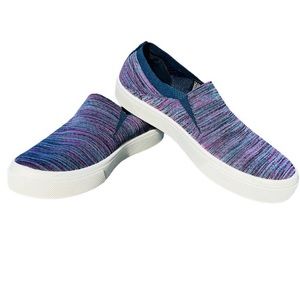 Sketchers Slip on Sneaker EUC